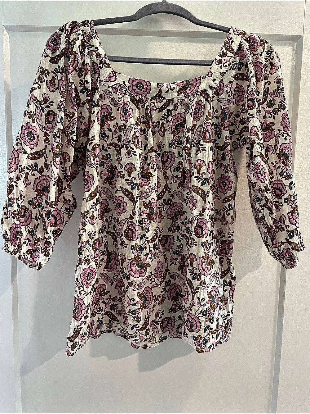 Chaps Paisley Blouse Pink & White Small Like New